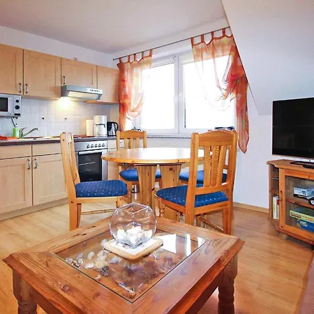 1 Bedroom Stunning In Waren Mritz Apartment