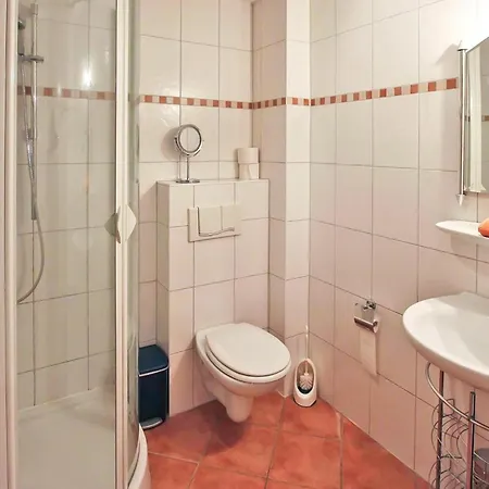 1 Bedroom Stunning In Waren Mritz Apartment